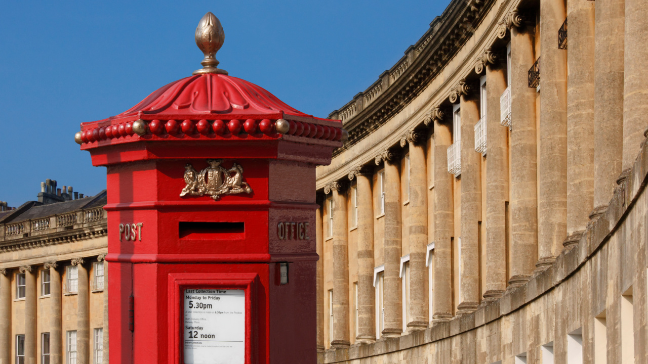 Postman Salary How much does a Postman earn in the UK? Extreme