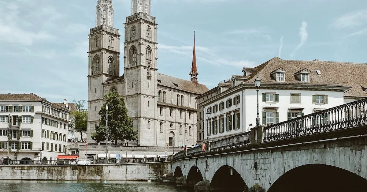 How Big Is Switzerland Compared To Texas? Eye And Pen