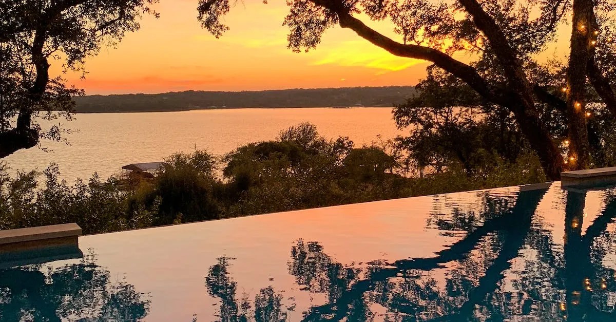 What Is Plano, Texas Known For? Eye And Pen