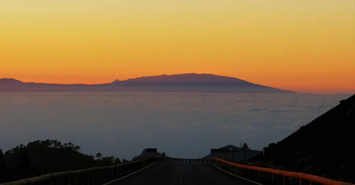 How Long After Sunset Does It Get Dark In California? Eye And Pen