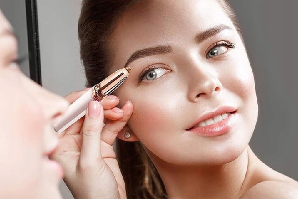 How to change the battery in flawless brows?