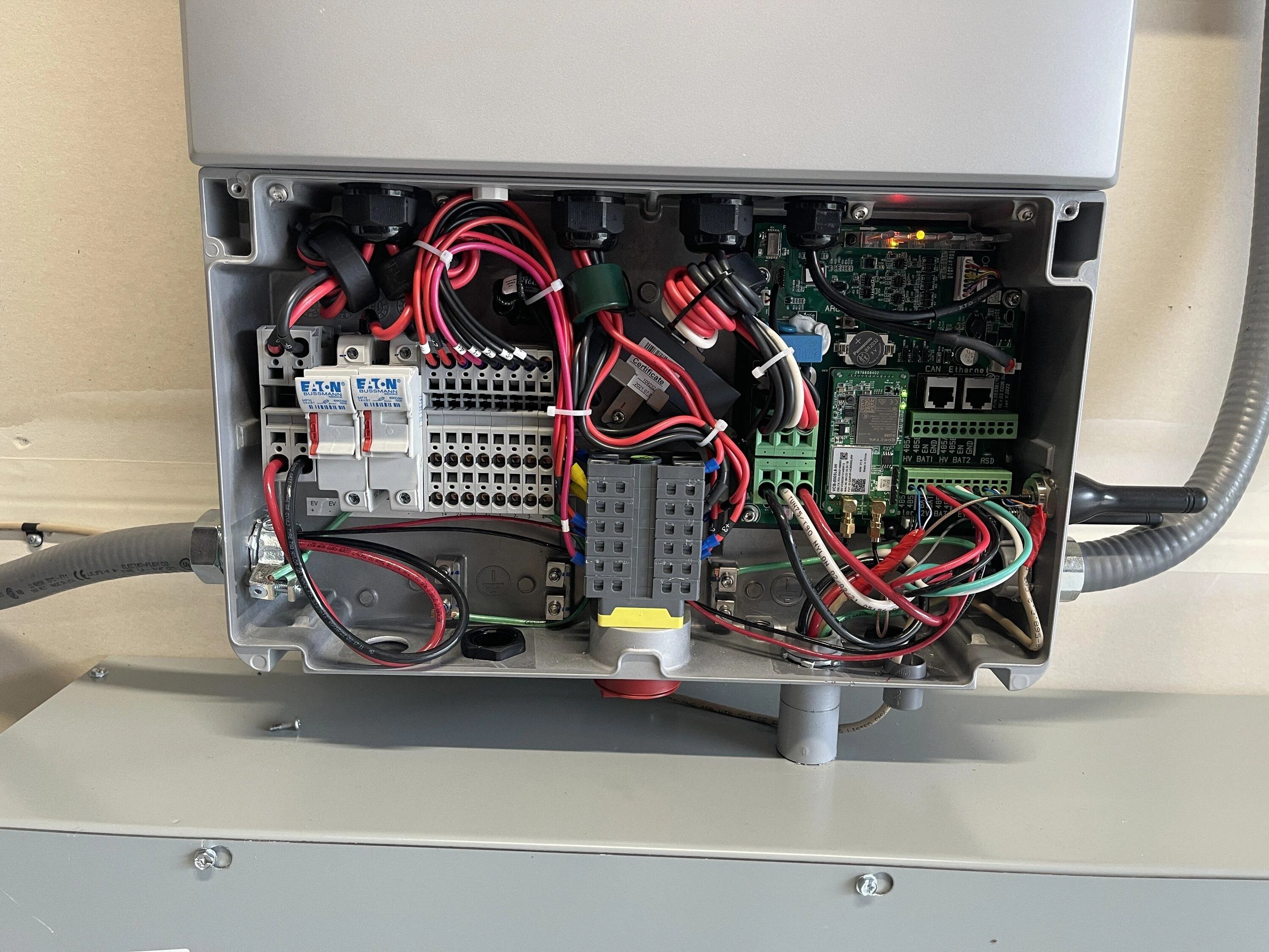 Installing a Home Integration System for Intelligent Backup Power