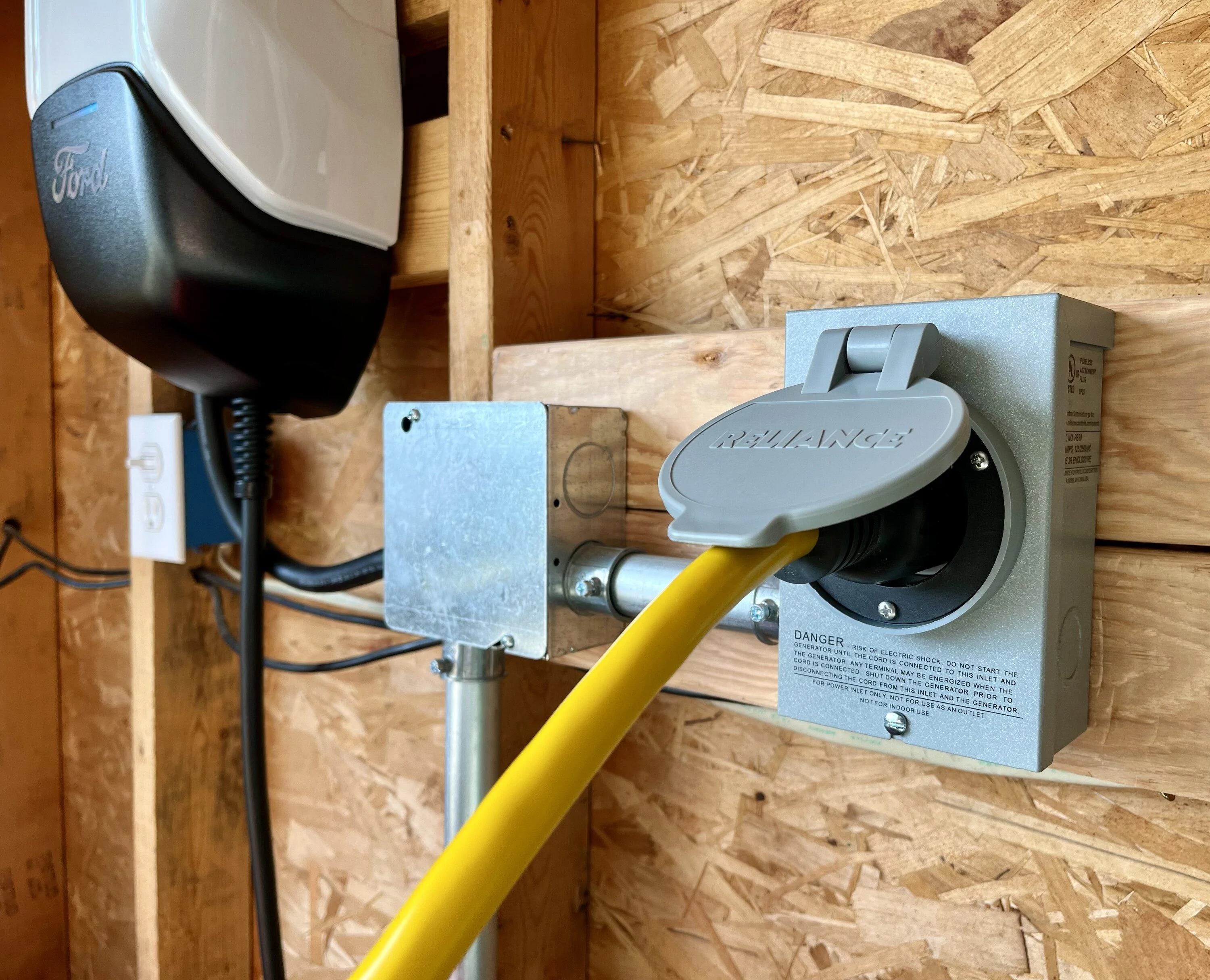 PRO POWER OUTLET SUCCESS! Powering My House With Transfer Switch for