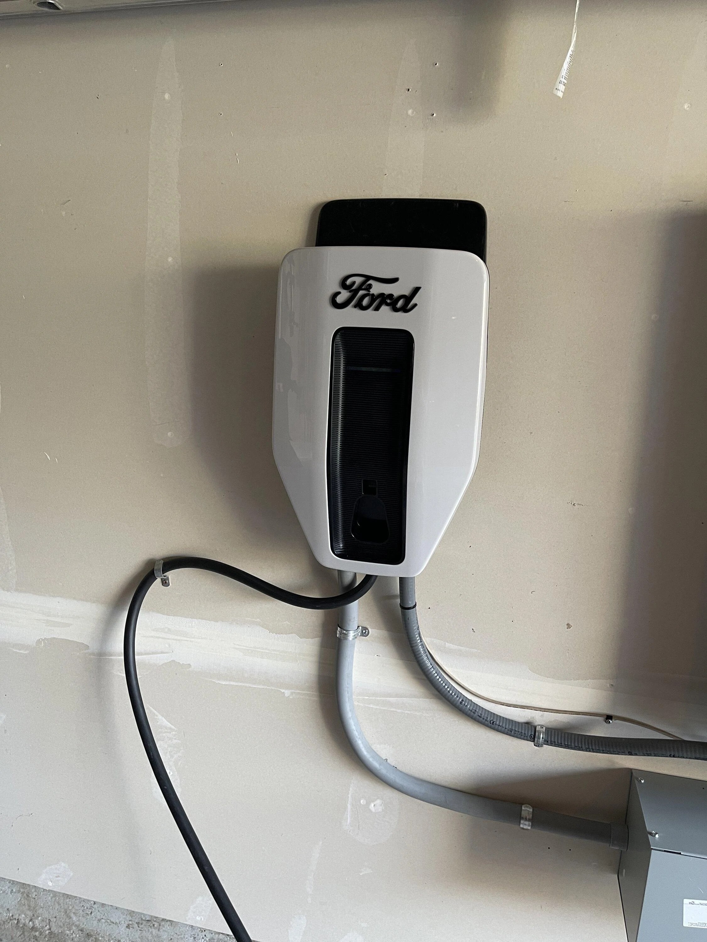 Charge Station Pro and Home Integration System selfinstall Page 8