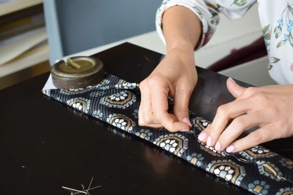 What is Shantung Fabric Unveiling the Luxurious Tale