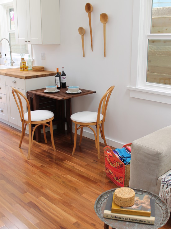 Modern kitchen tables for small spaces