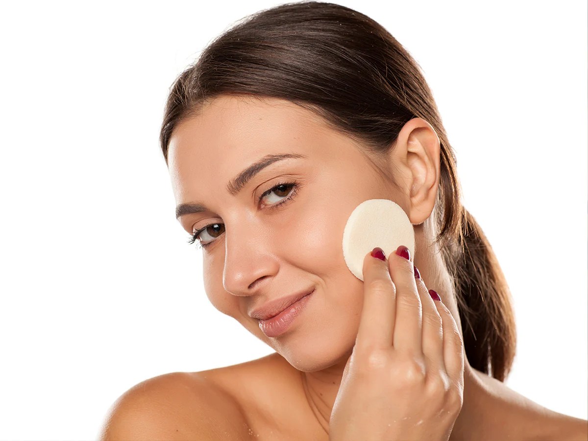 6 Amazing Tips to Apply Compact Powder Perfectly Faces Canada