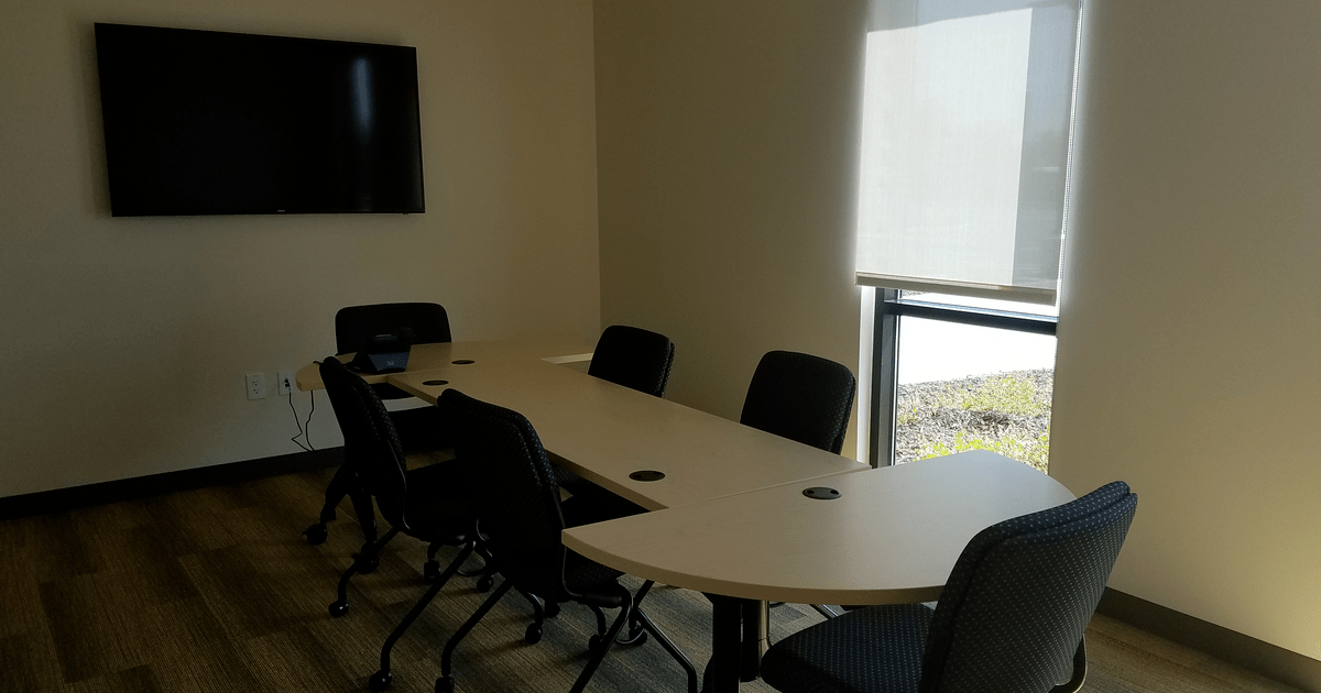 Rent Collaboration Room 1 Interviews & Small Meetings in Milpitas