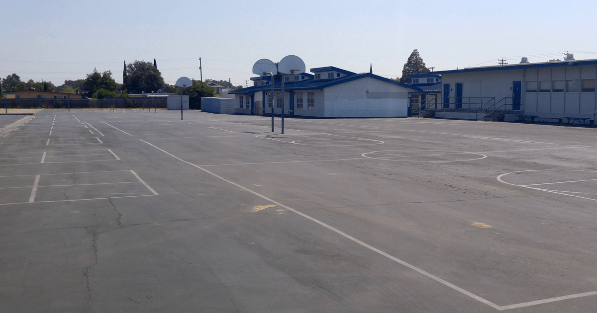 Rent Blacktop / Basketball Courts in Fairfield