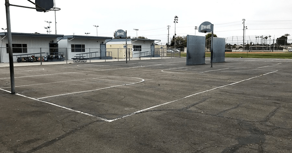 Rent a Basketball Courts (Outdoor) in Midway City CA 92655