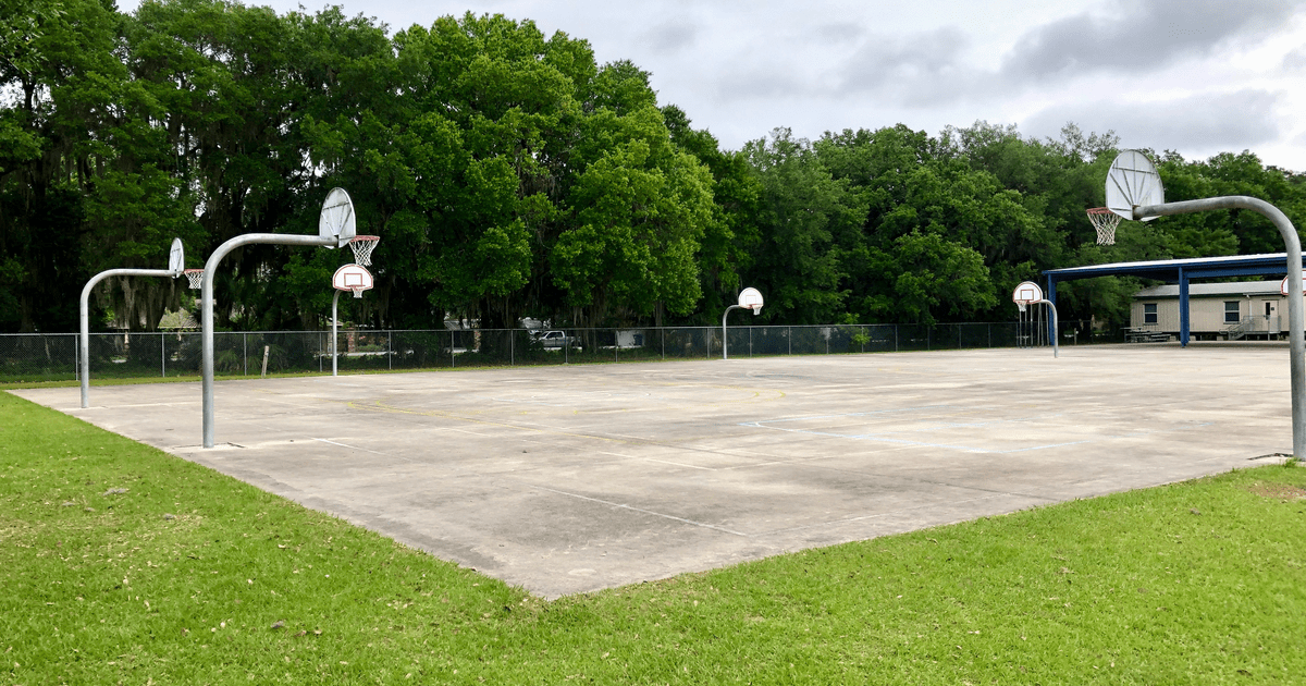 Rent Outdoor Basketball Courts in Lakeland