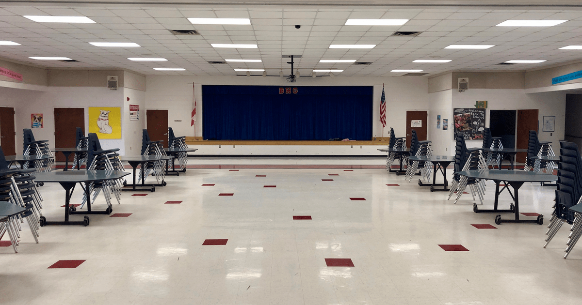 Rent Cafeteria in Frostproof