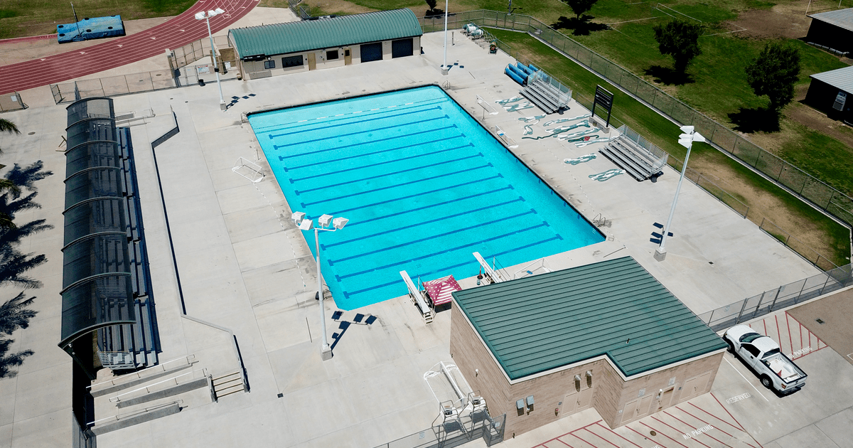 Rent Pool in Visalia