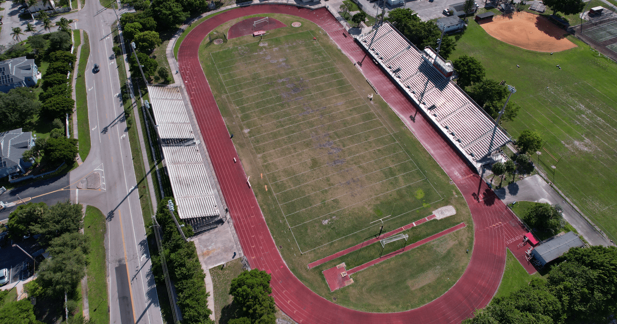 Rent Football Stadium Grass in Deerfield