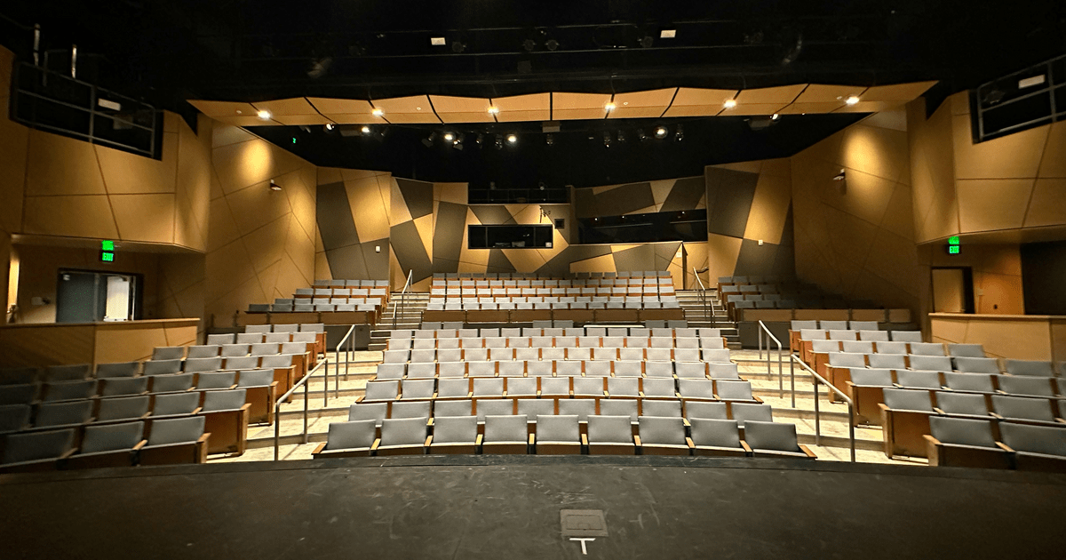 Rent Freedom Theatre in Oakley