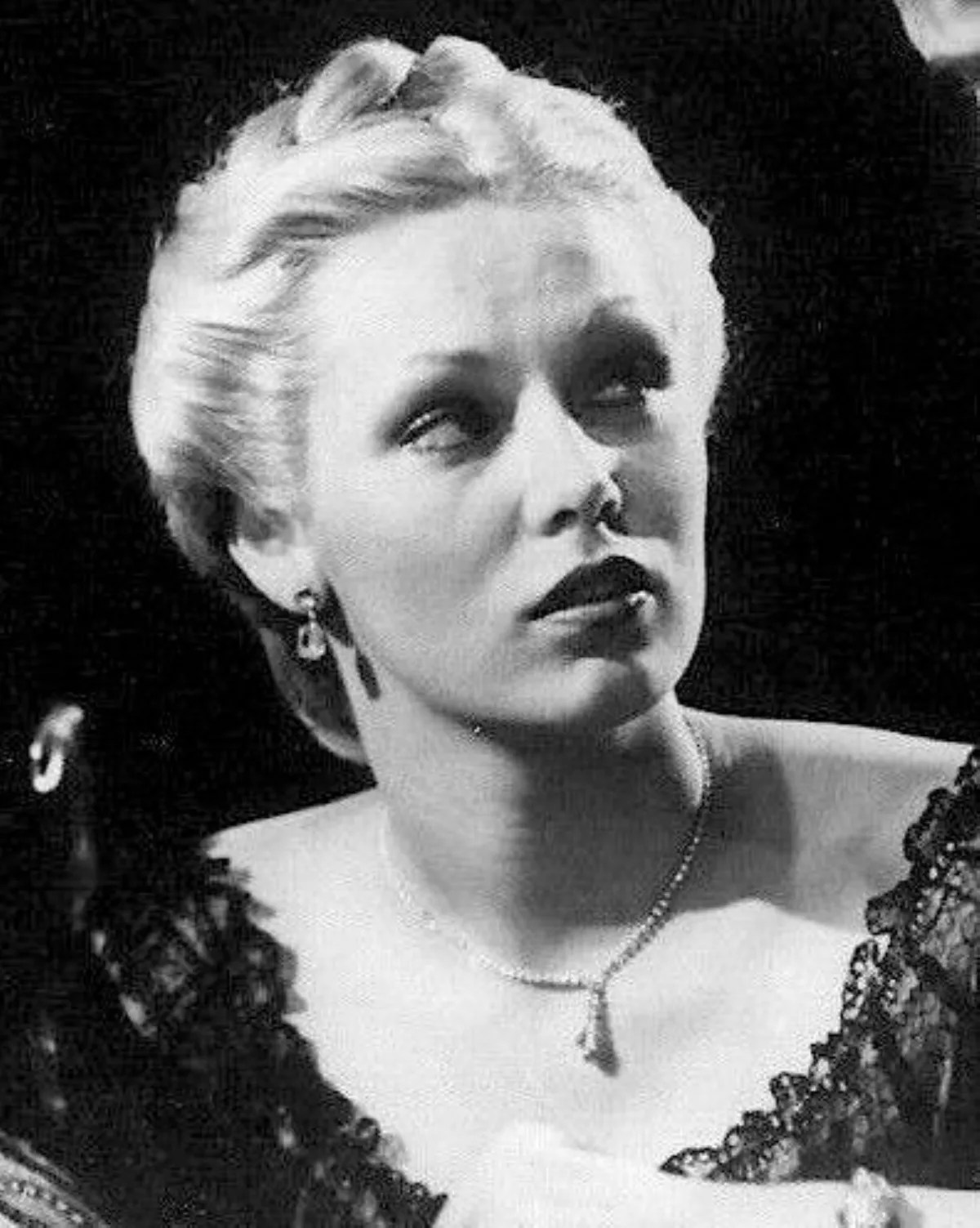 20 Facts About Cathy Moriarty FactSnippet