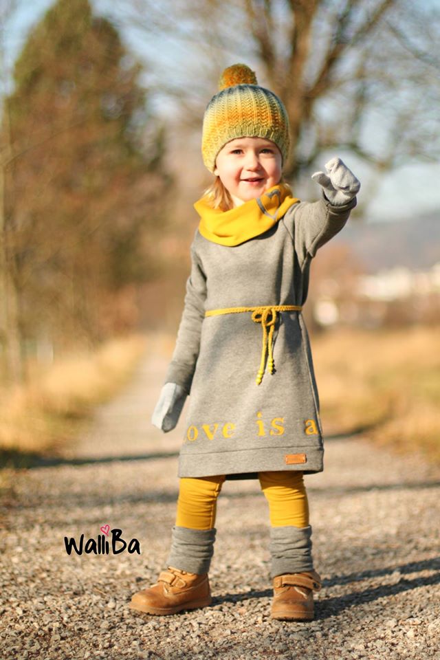 Kleid NIKE Kind Fadenkäfer