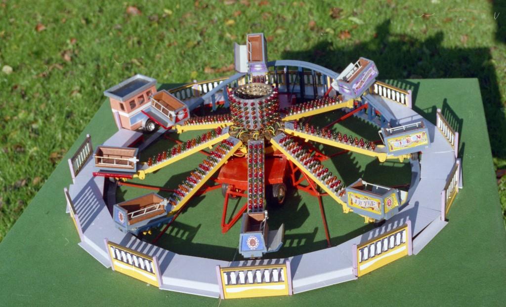 Model Fair Designs rides Fairground models