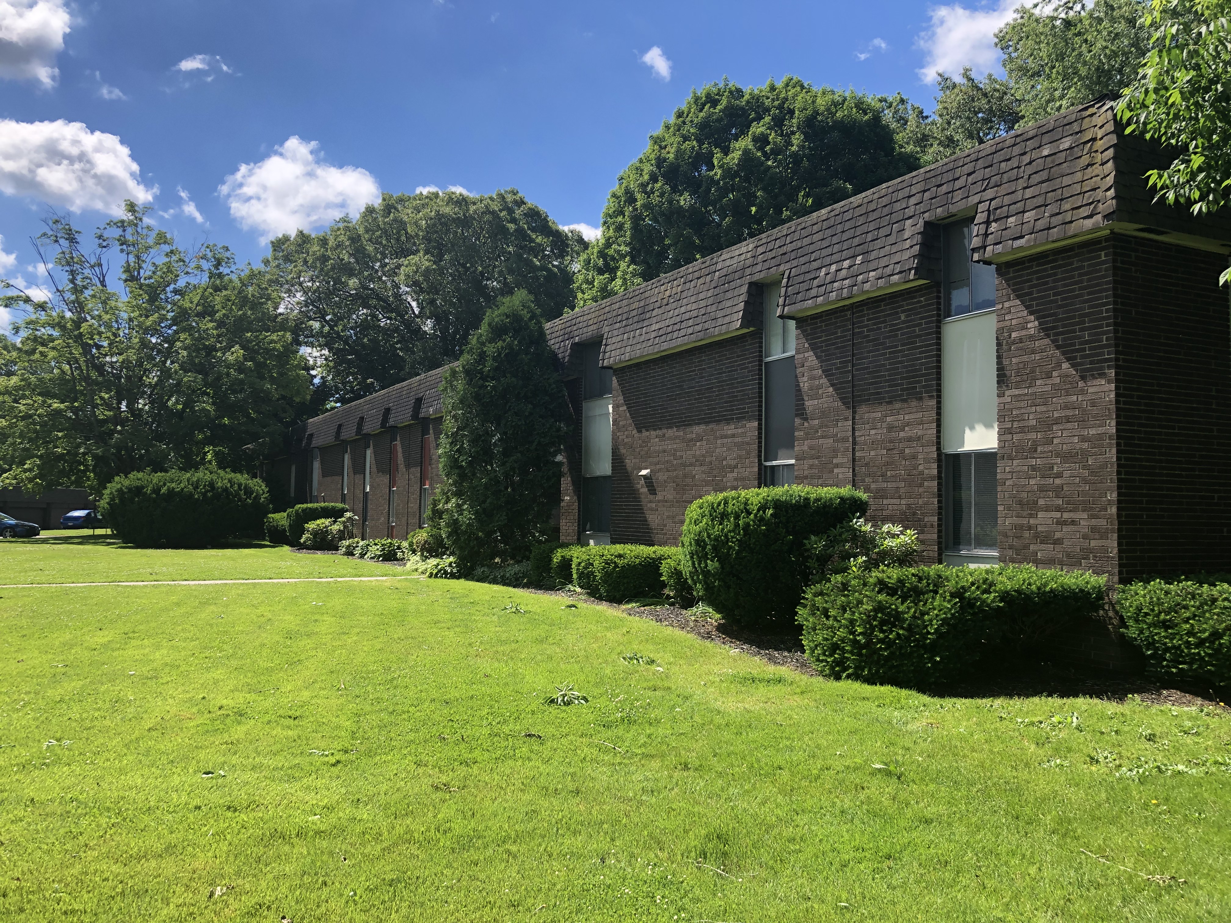 Fairway Tower and Manor Apartments Apartments in Akron, OH