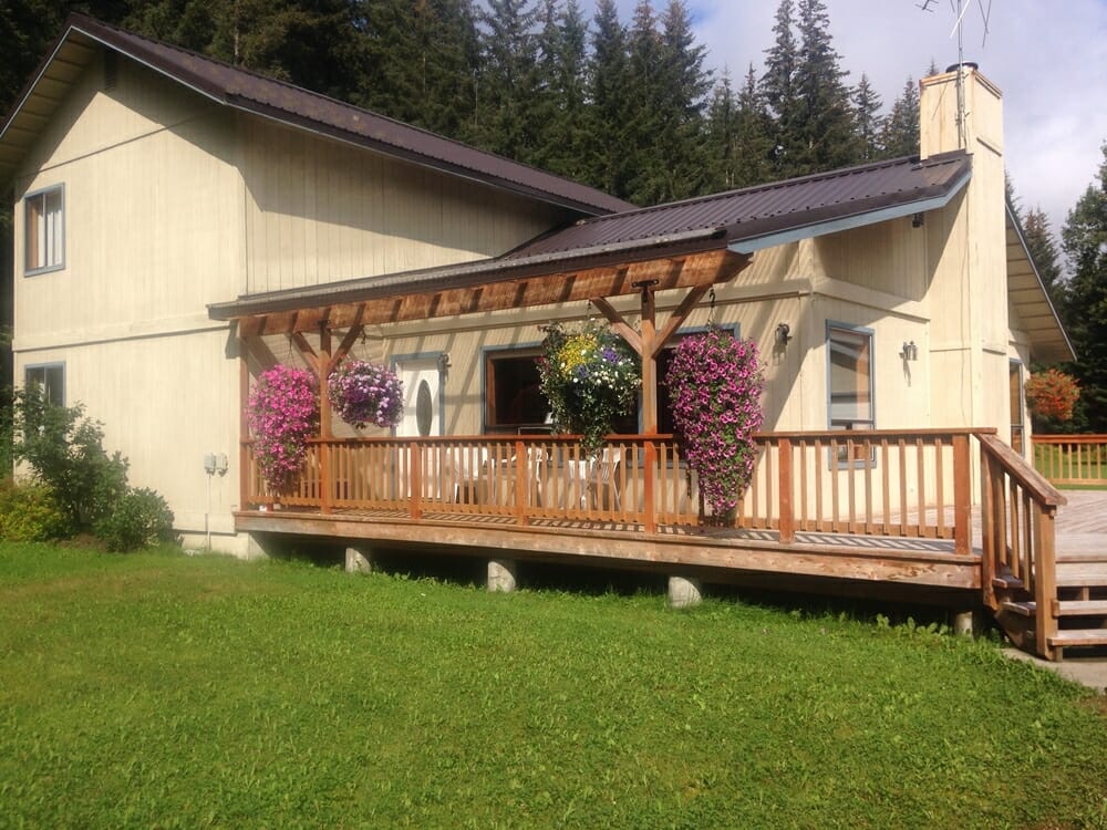 Gustavus Bed and Breakfast and Lodging Fairweather Adventures at