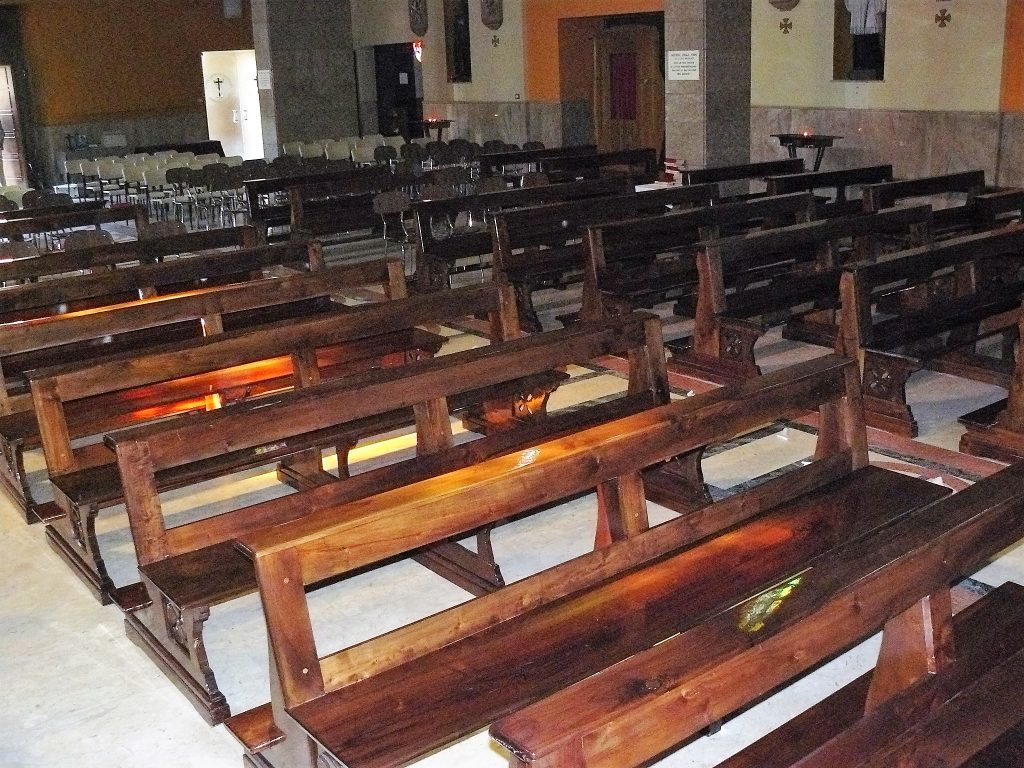 Banchi Chiesa Falegnameria Bocus