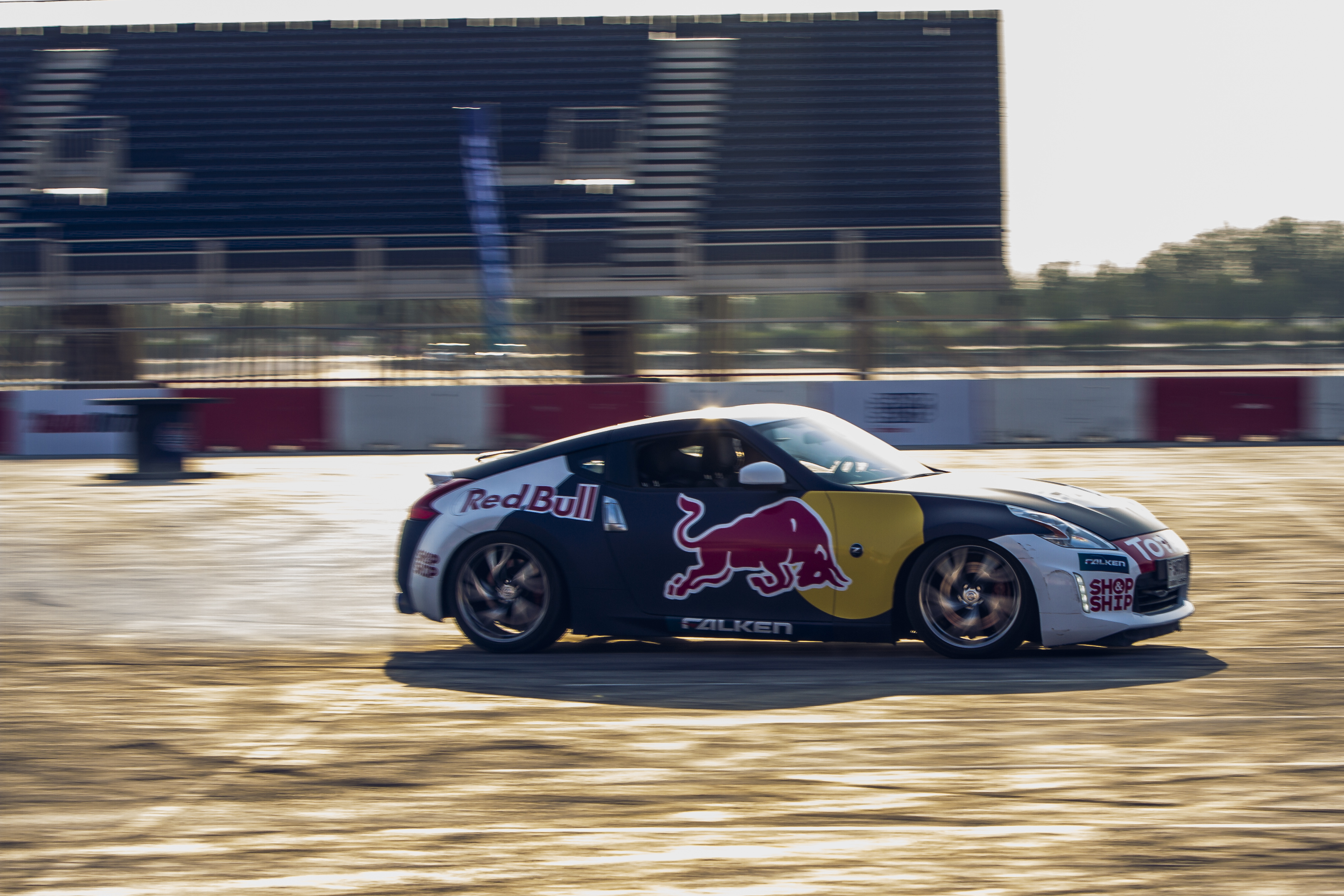 Red Bull Car Park Drift FALKEN MEA