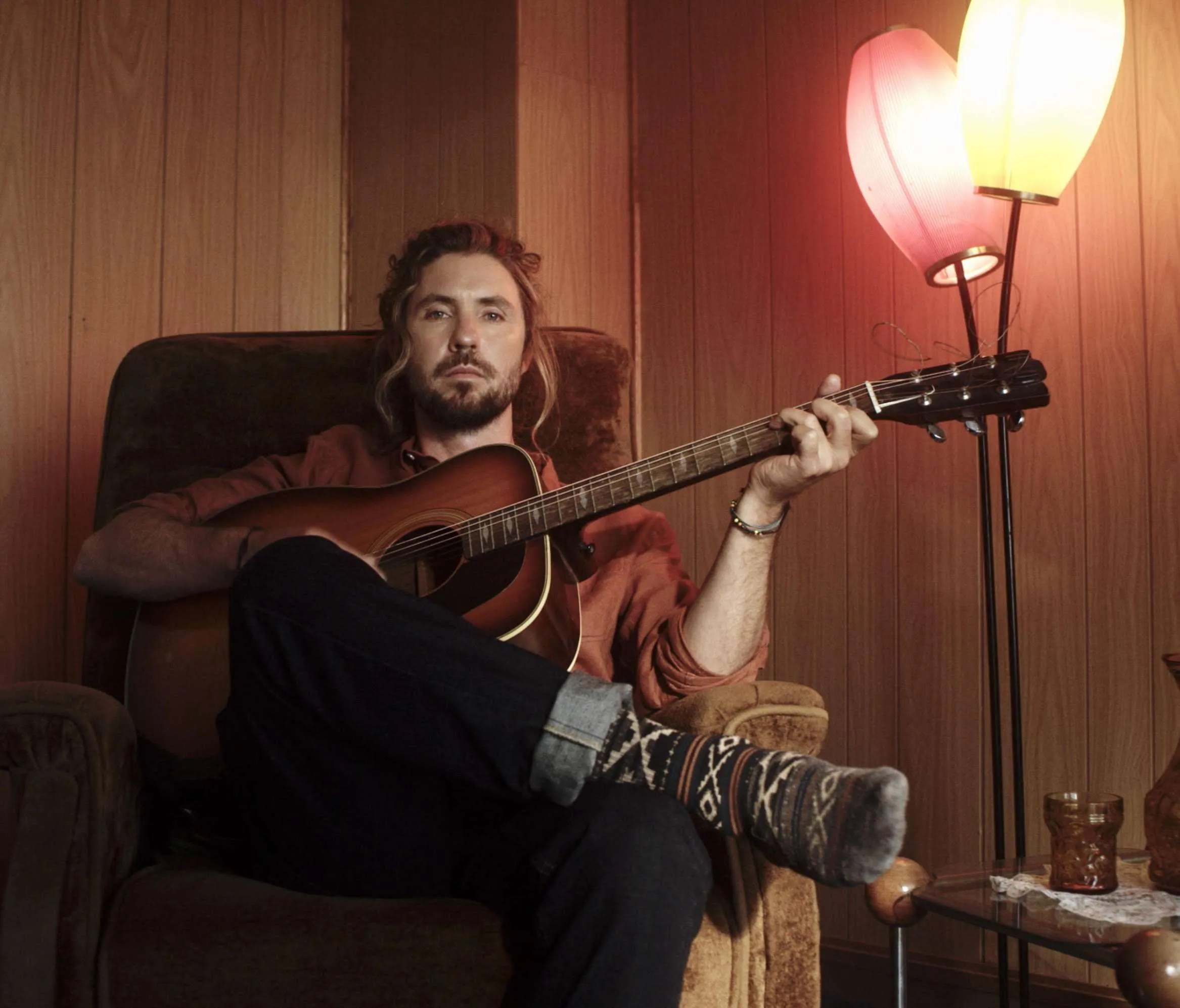 JEREMY LOOPS Accepts The Difficulties Of Relationships In POSTCARDS