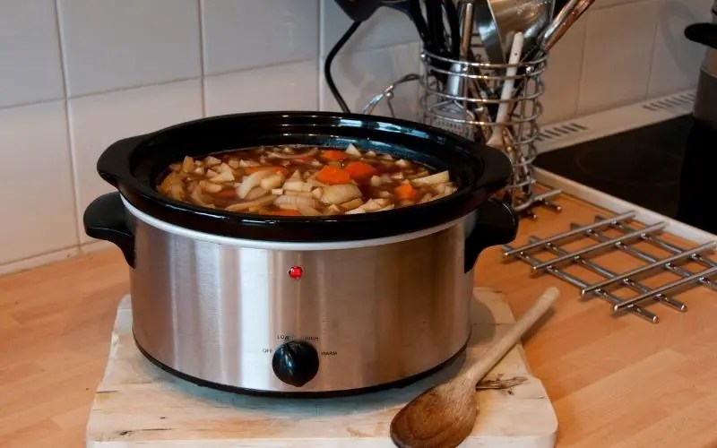 Can I Use a Slow Cooker to Keep my Food Warm? (Answered!) Family