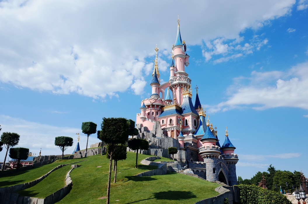 Visiting paris with a disability. Disneyland Parijs gaat weer geleidelijk open vanaf 15 juli