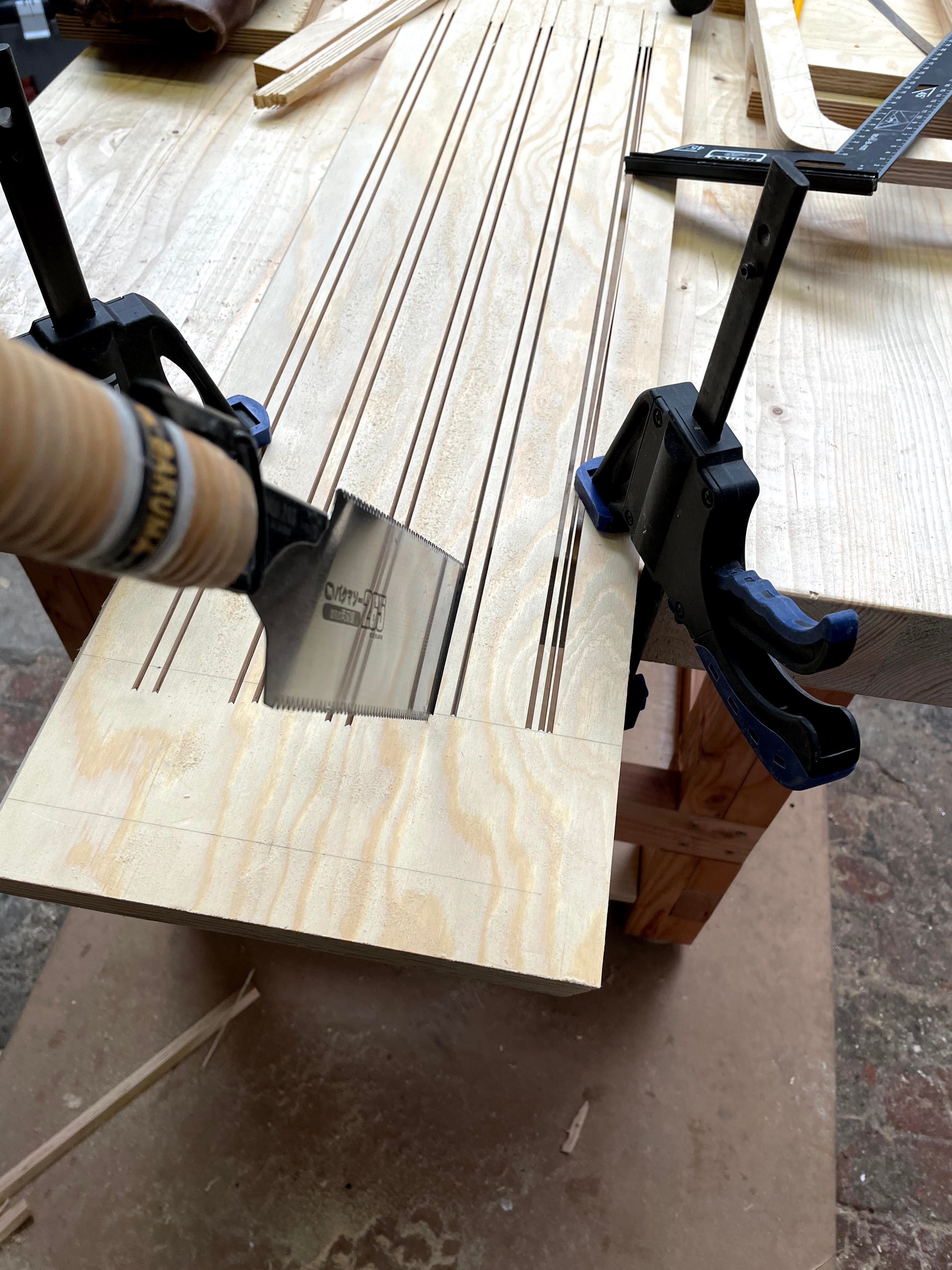 Plywood shoe rack Fantpmas