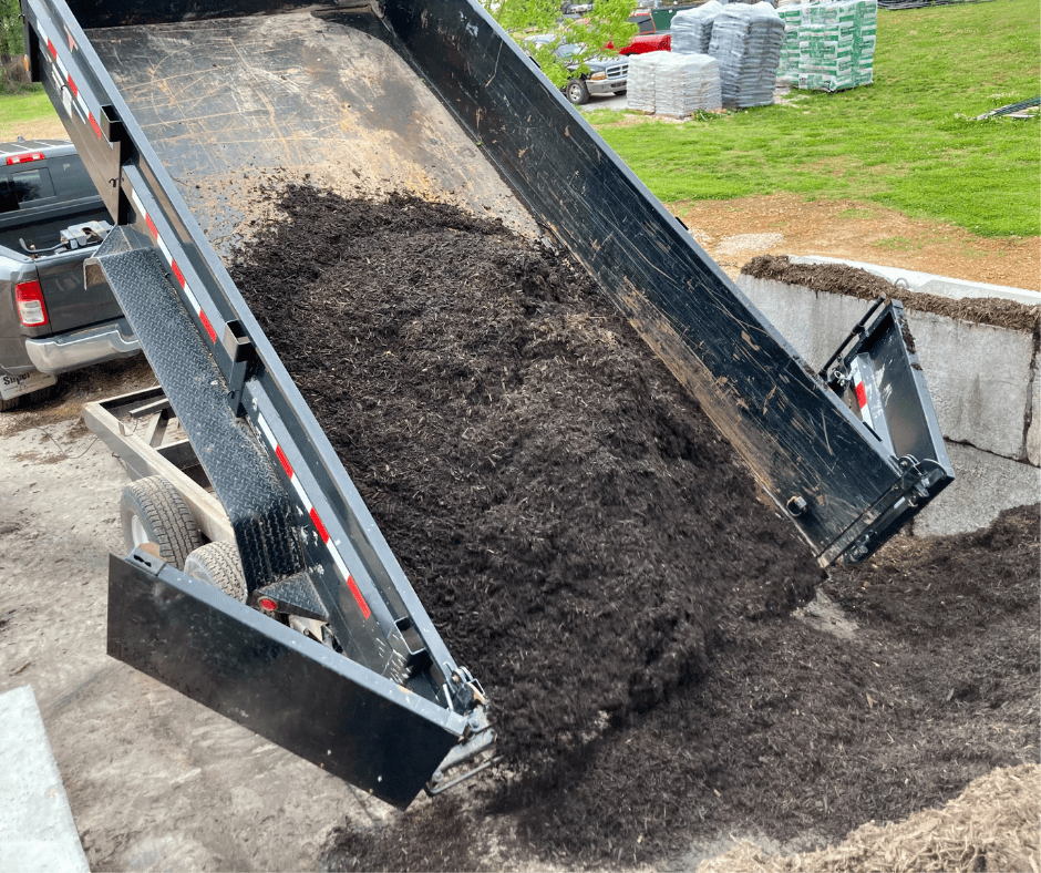 Bulk Mulch Center at Farmers Coop Prairie Grove Farmers Coop