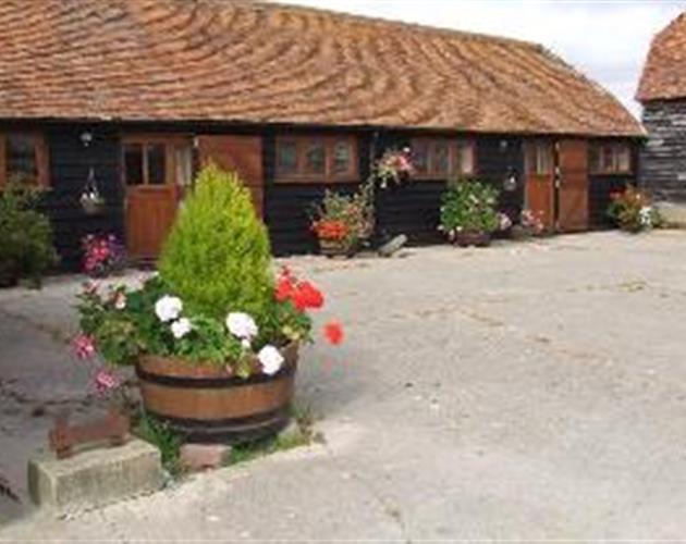 Farming UK Poletrees Farm Buckinghamshire Farm Rentals B&B