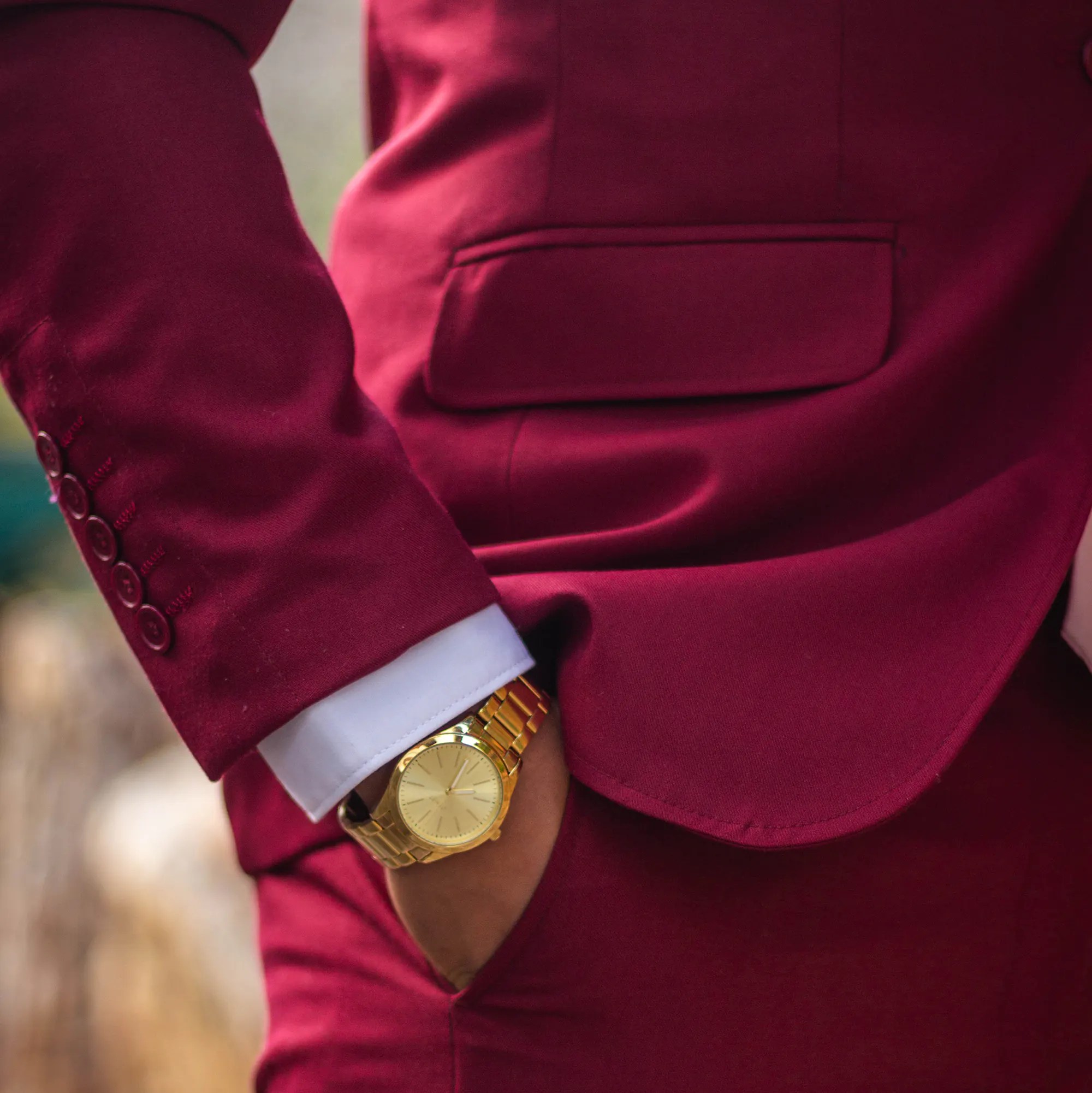 What Colors Go with Red Clothes? A Guide For Men FashionFests