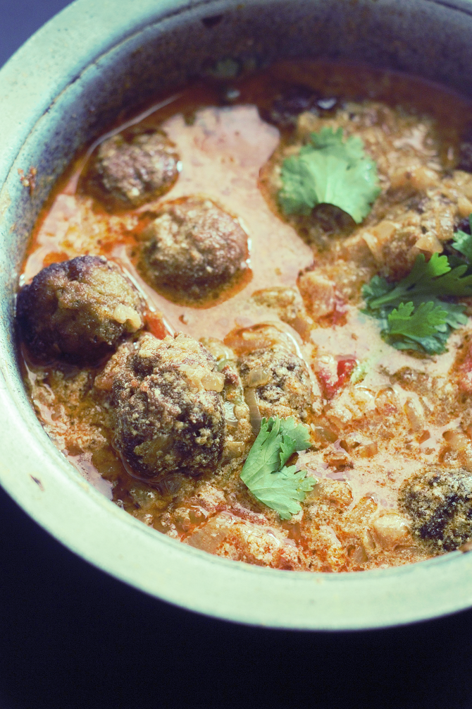 Shahi Kofta Korma Recipe, Mutton Kufta Kurma, pakistani Fas Kitchen