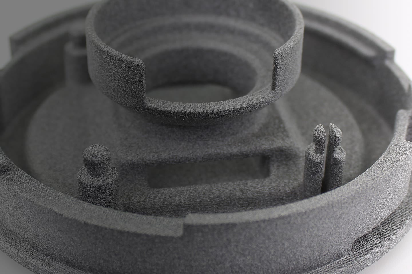 Polyamide 12 (PA 12) 3D Printing with Nylon Plastic Fast Radius