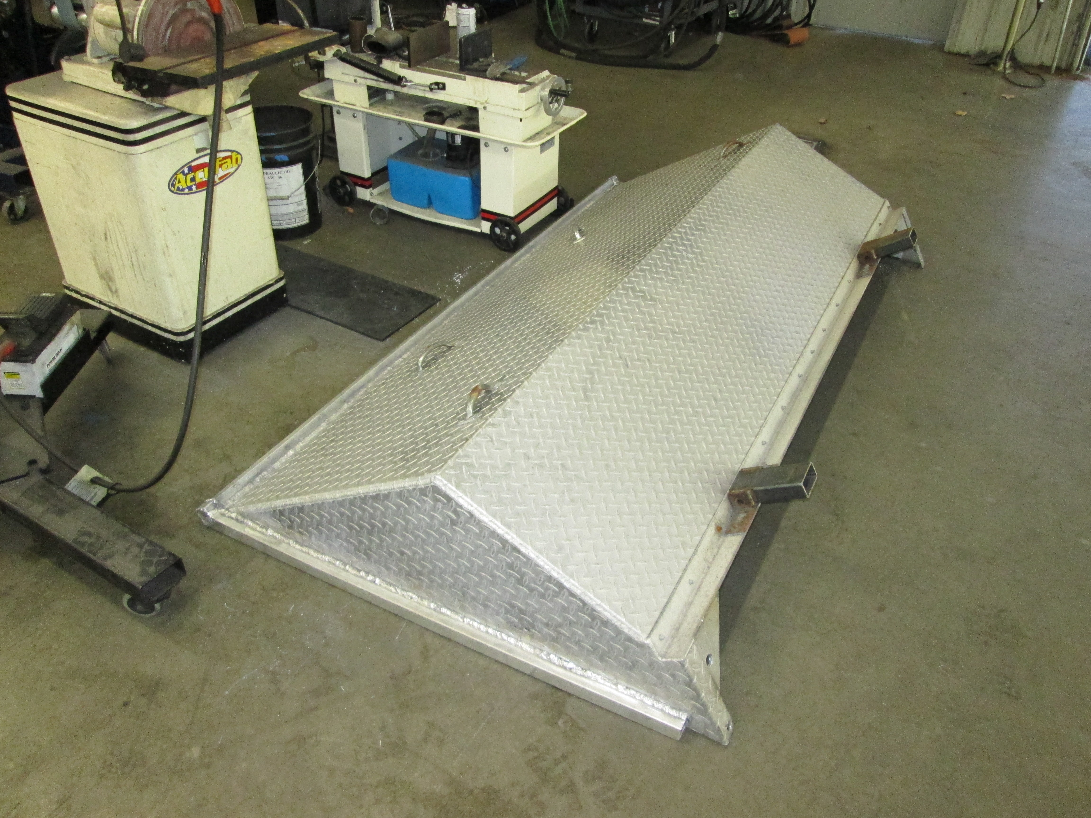 Custom deflector for car trailer Fast Specialties Performance Auto