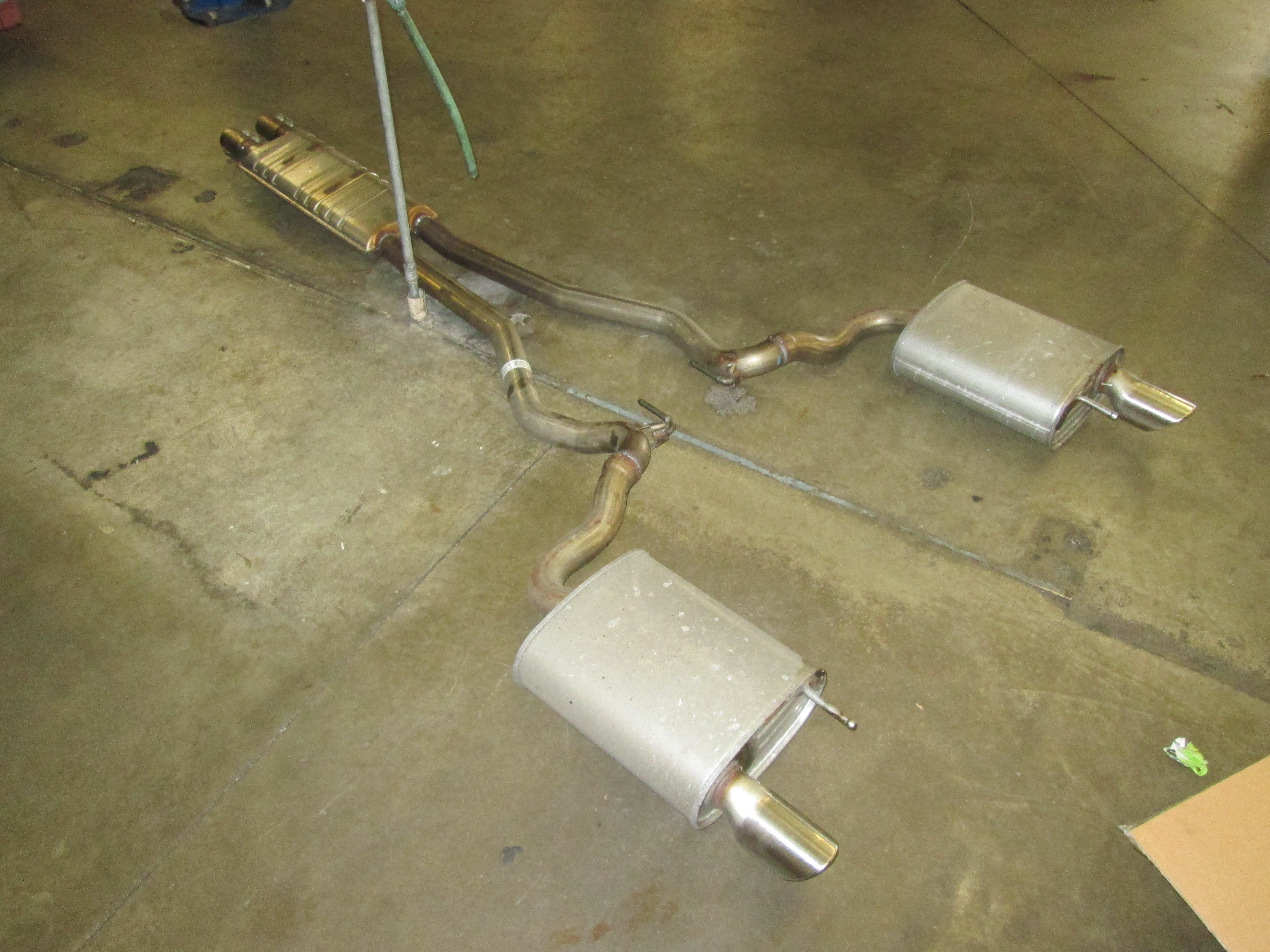 Magna Flow Exhaust Gt Mustang Magnaflow Mustang Axleback Exhaust 16573