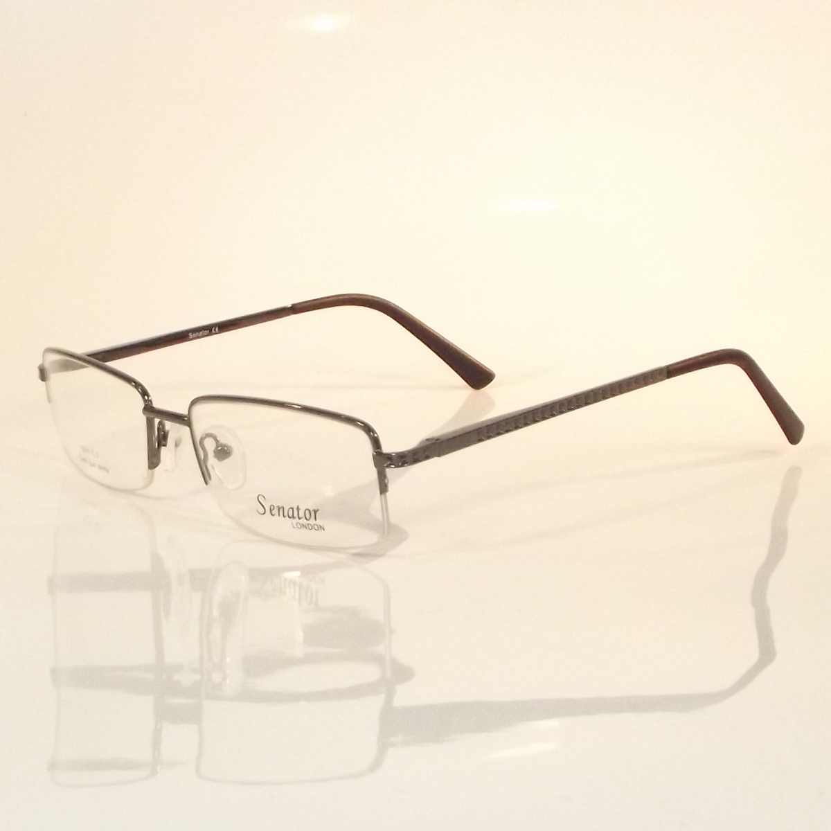 Senator 211 Faversham Optical