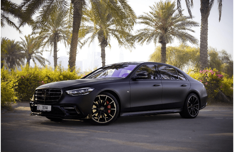 Porsche rental in Dubai tips Food & Beverage Magazine