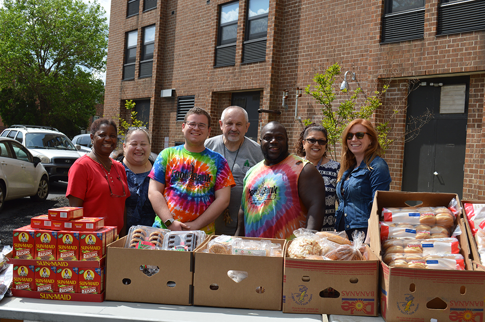 Mobile Pantry hits the road bringing fresh foods to Delawareans in need