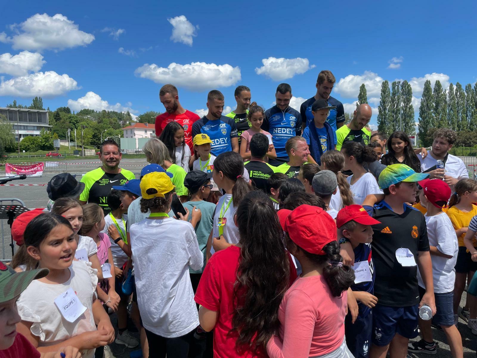 La course "Néo'Push Car" de Néolia au Stade Bonal