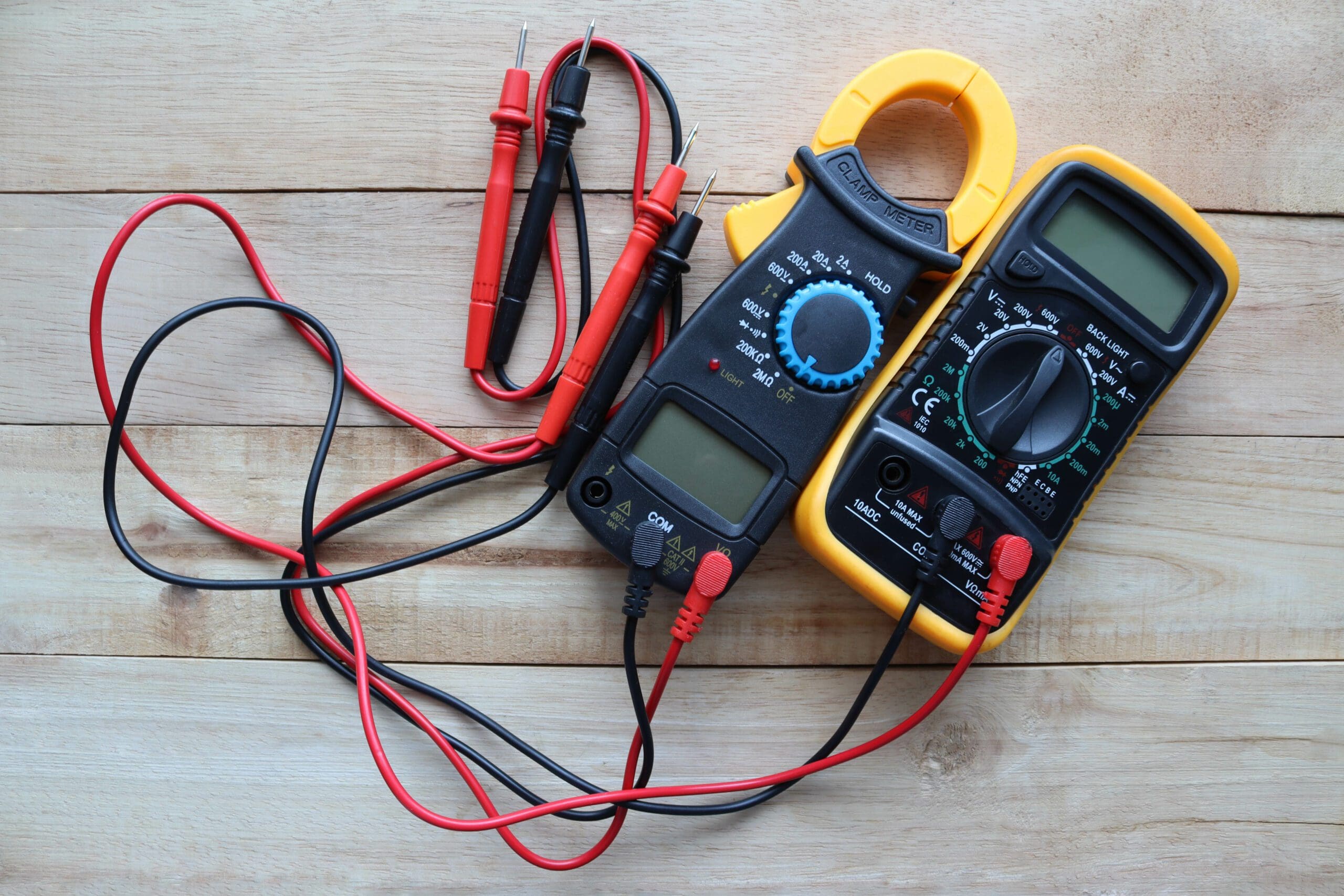 Multimeters vs. Clamp Meters F. D. Hurka Metrology