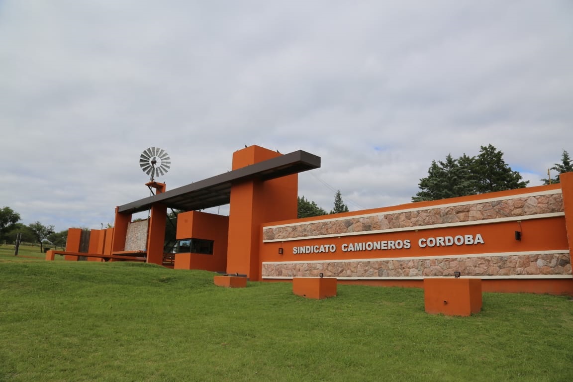 Camioneros de Córdoba puso a disposición los hoteles