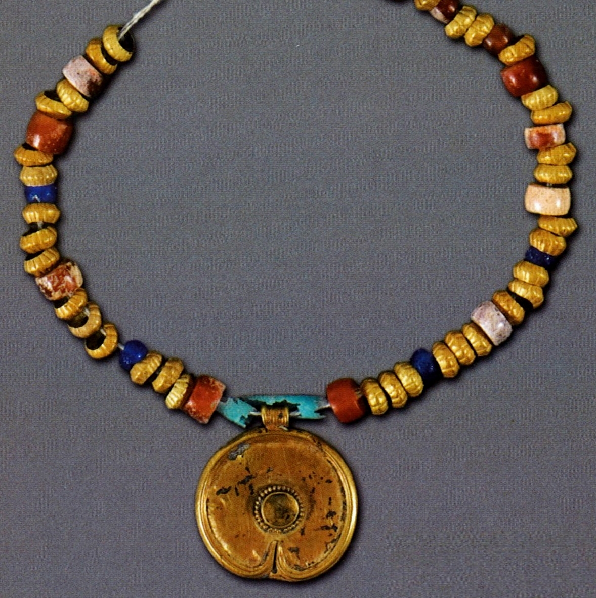 Phoenician Gold Jewellery