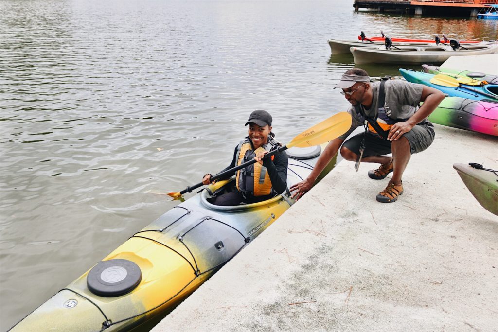 My Experience Learning How to Kayak with REI | Plus 3 reasons Why REI Outdoor Experiences are Perfect for You!