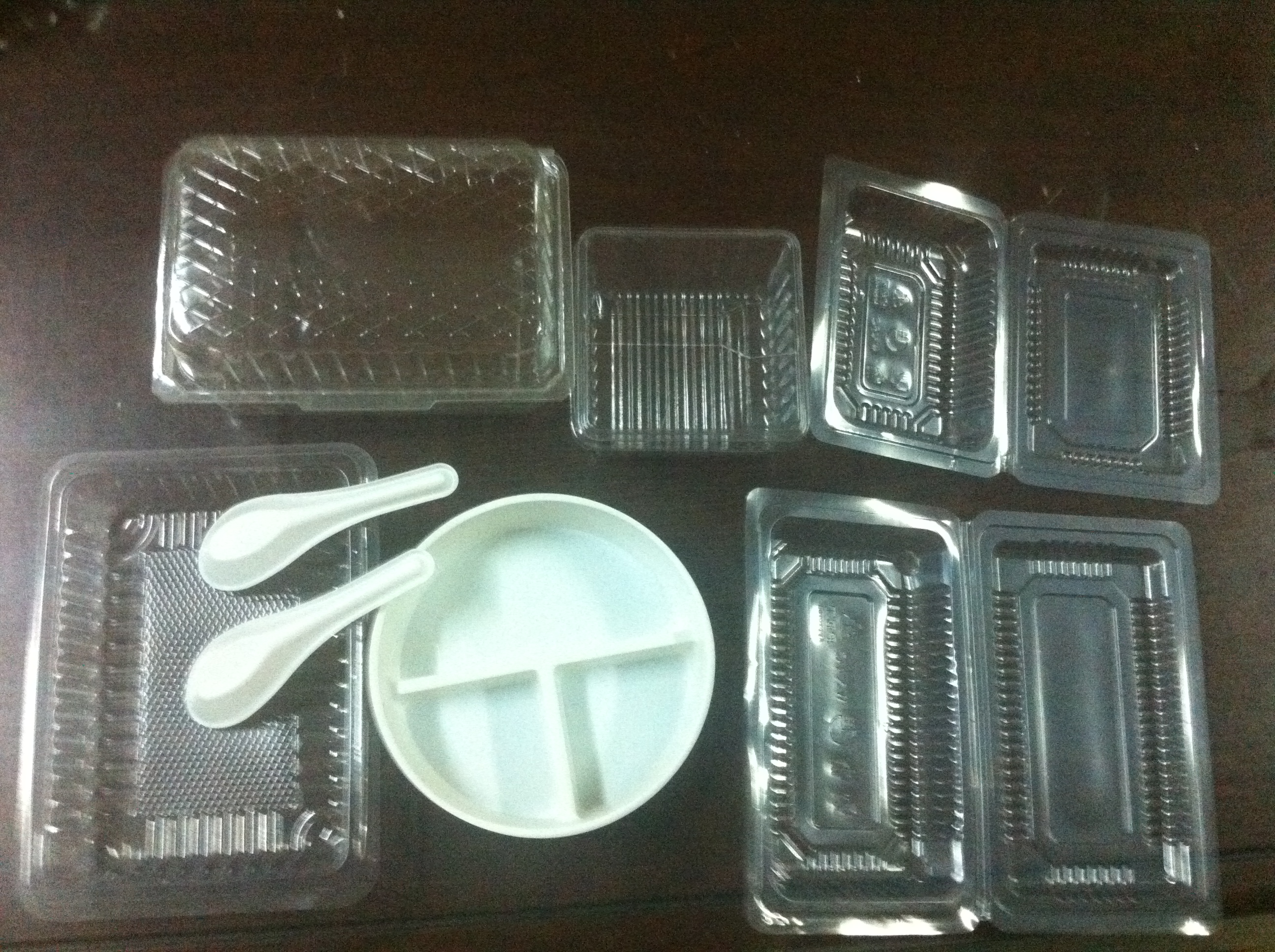 PP plastic container tray lunch box lid thermoforming machine FeeNoT