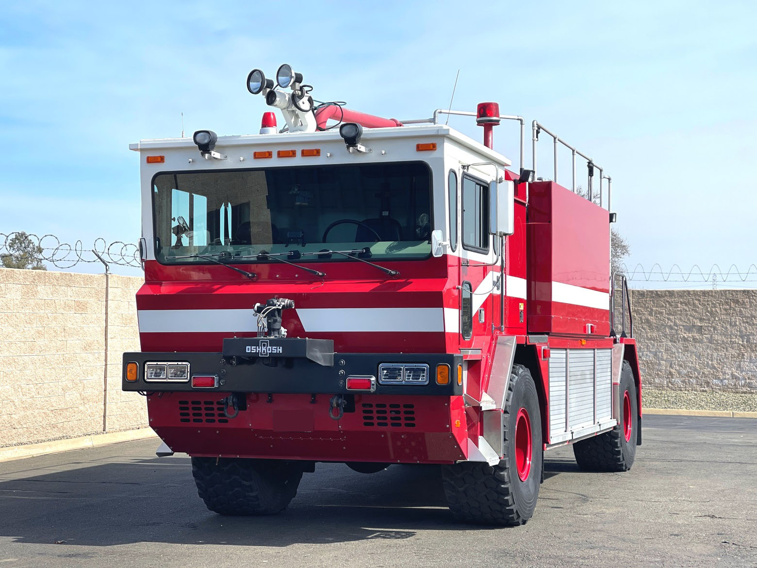2005 Oshkosh T1500 Aircraft Rescue Truck 1500/1500/200 (O1178