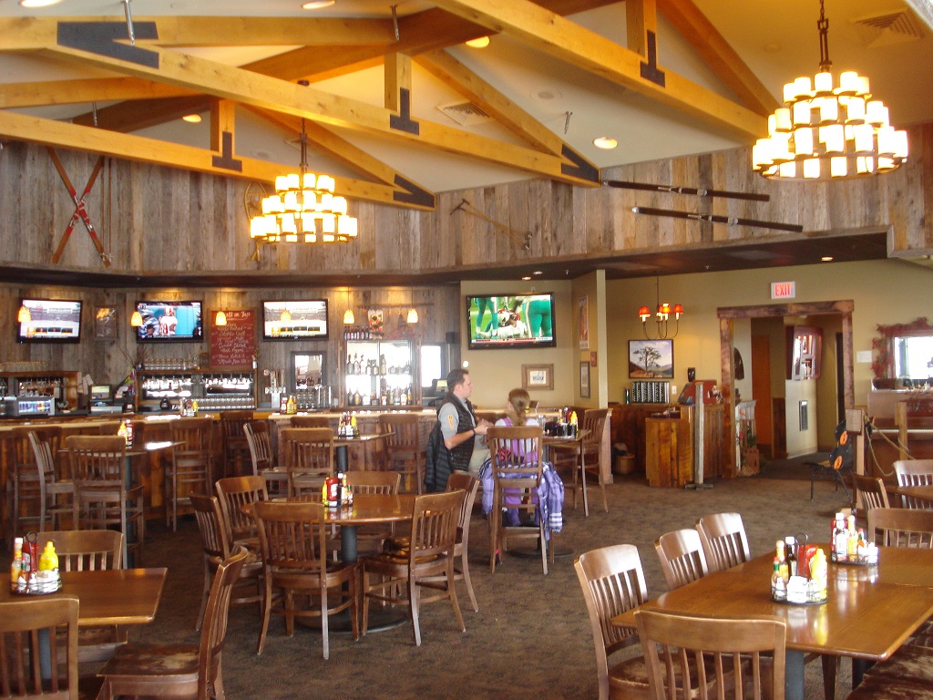 Lunch at Wintergreen’s Edge Restaurant near the Fenton Inn