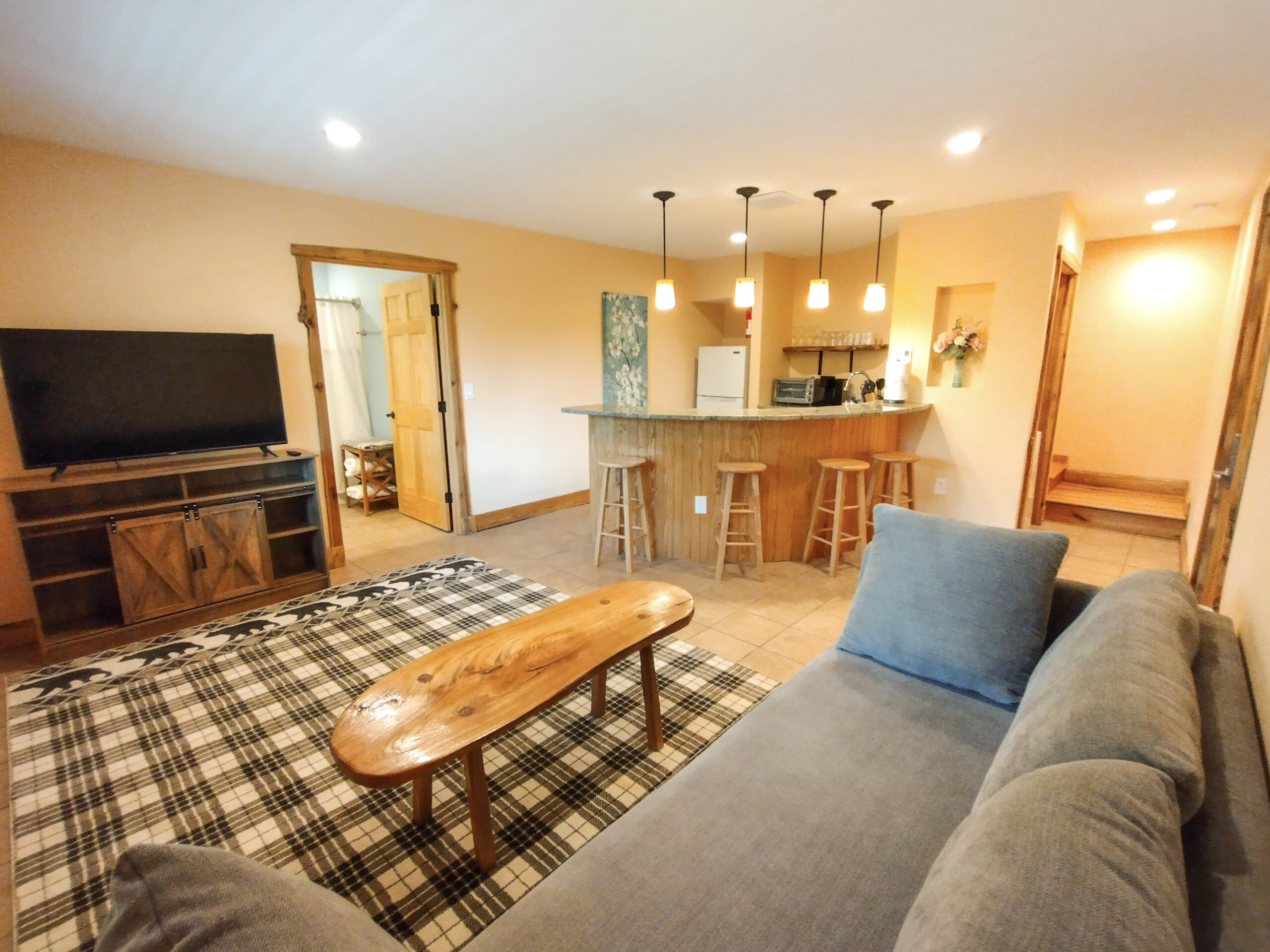 Pet Friendly Cabin Rental for Virginia Mountain Vacation near Blue