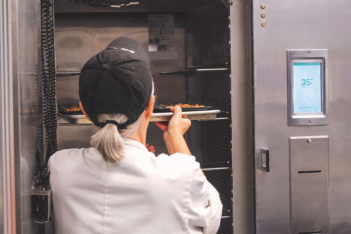 7 Key Differences Between Modular Commercial Blast Freezers and Regular